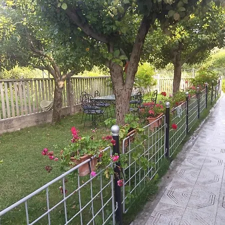 Гостевой дом Kristina Mitllari 1